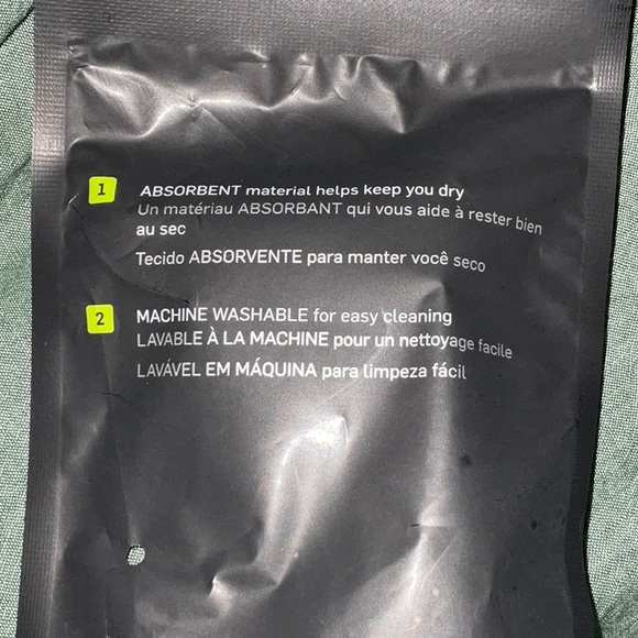 Nike: Swoosh Headband - Picture 3 of 4